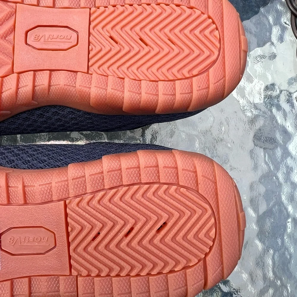 Women, men, water shoes, size 6, barefoot, quick drying beach, hiking fishing